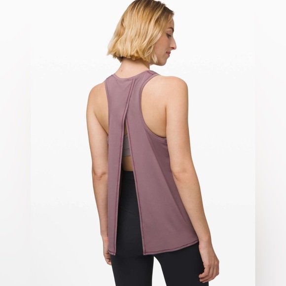 Lululemon All Tied Up Tank Size 4 - Picture 7 of 7
